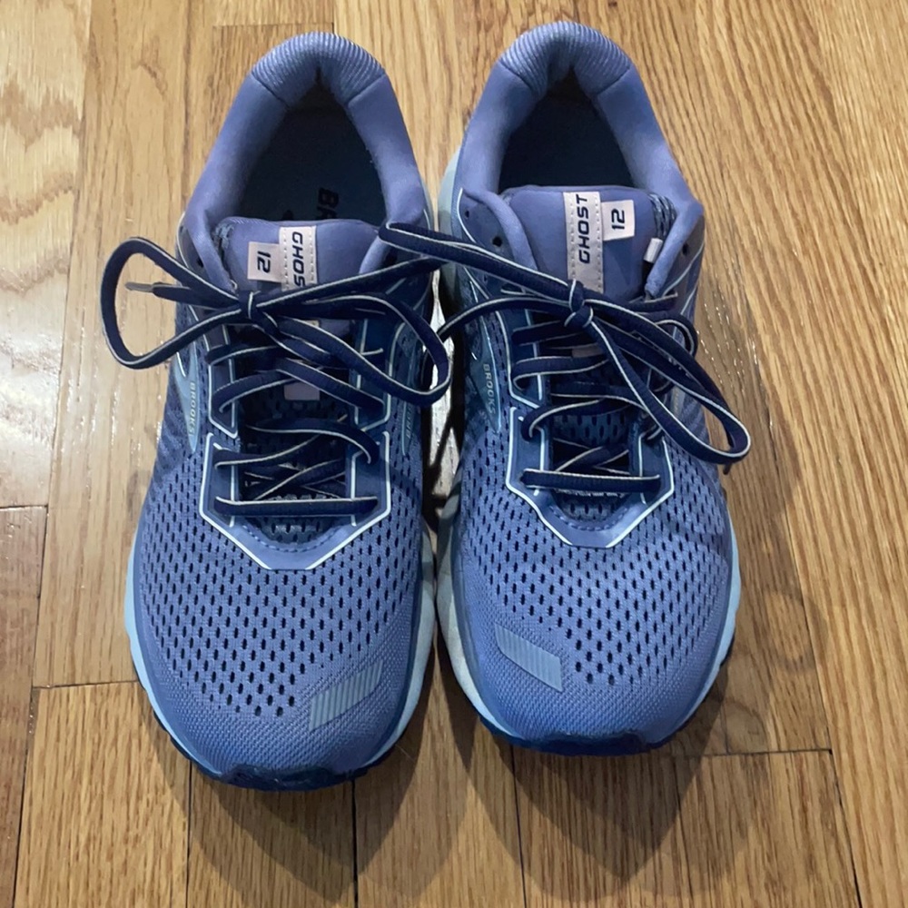 Brooks Womens Running Sneaker 9.5